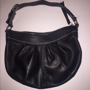 ❗️DONATED❗️Coach Leather Shoulder Bag